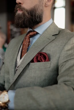 Detail van modieus kostuum hotel Rotterdam