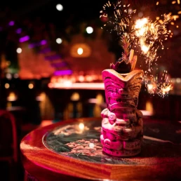 Rumclub utrecht tropische cocktail met vuur